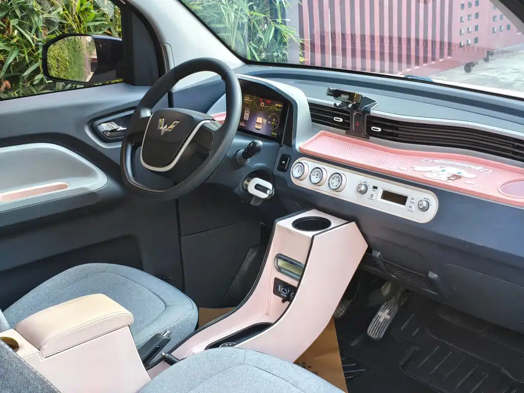 Wuling MINIEV — миниатюра 11