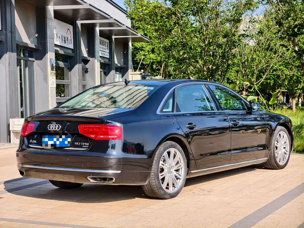 Audi A8 — миниатюра 11