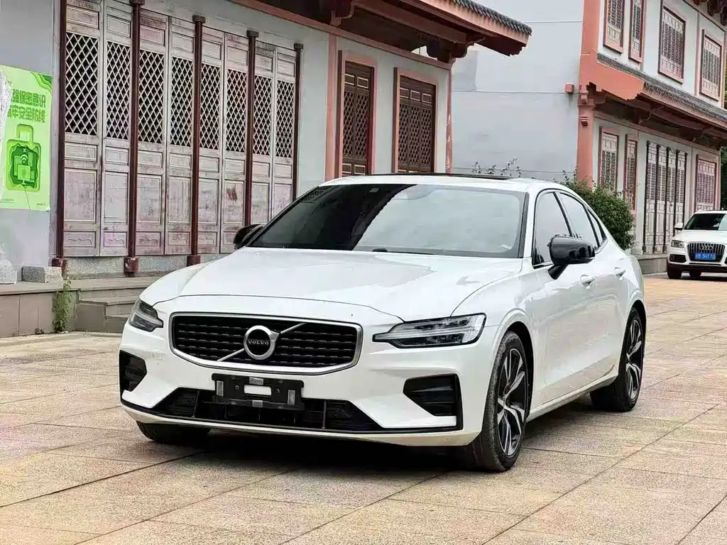 Volvo S60 2021