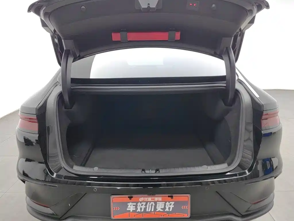 BYD Han — миниатюра 16
