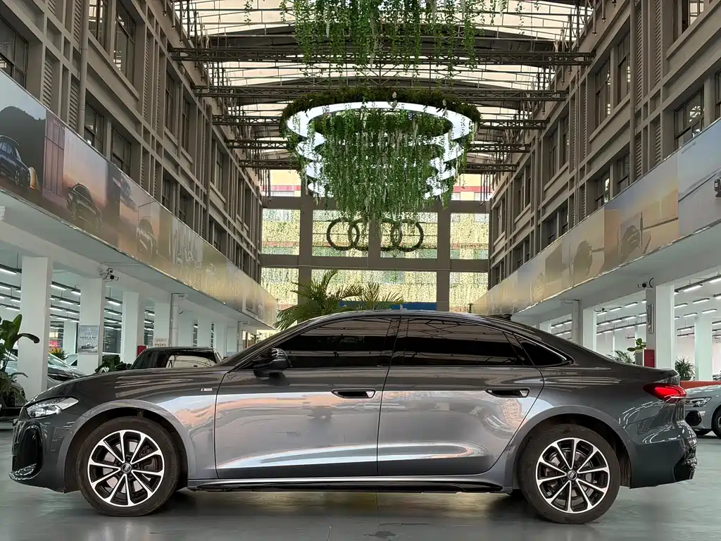 Audi A5L — миниатюра 2