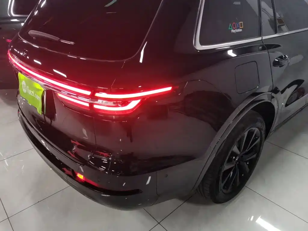 Li Auto Li ONE — миниатюра 8