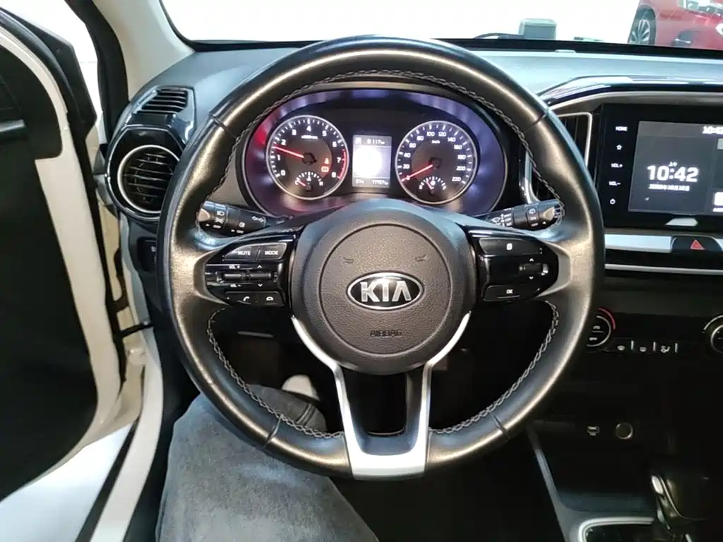 Kia KX1 — миниатюра 11