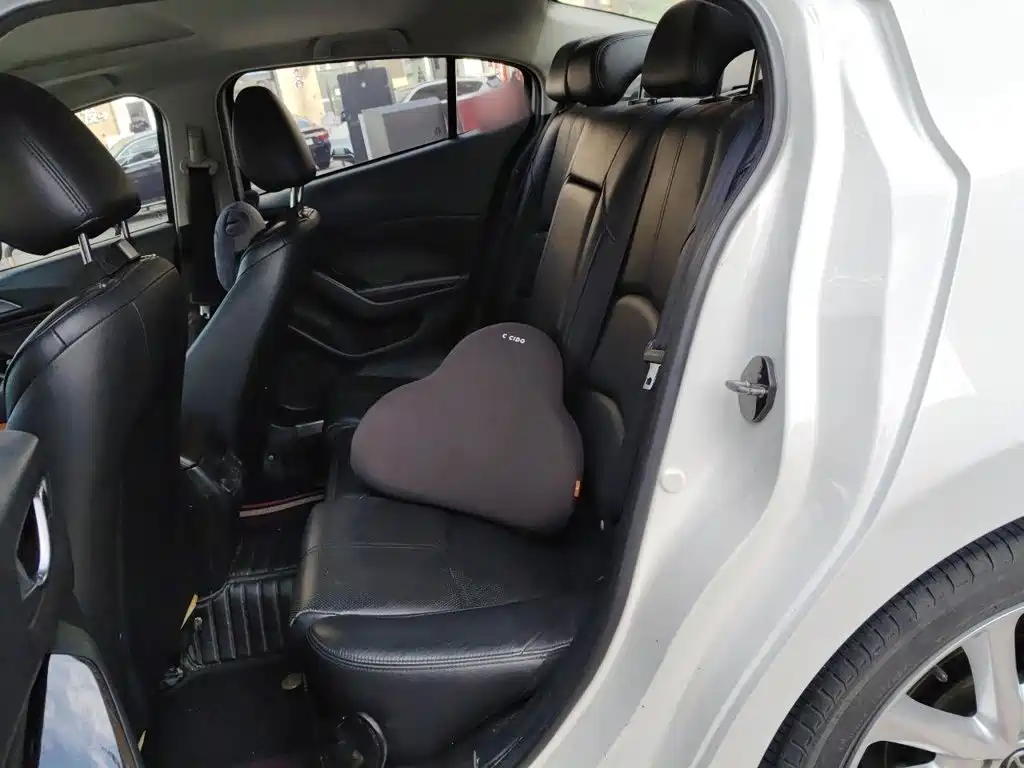 Mazda 3 Axela — миниатюра 13