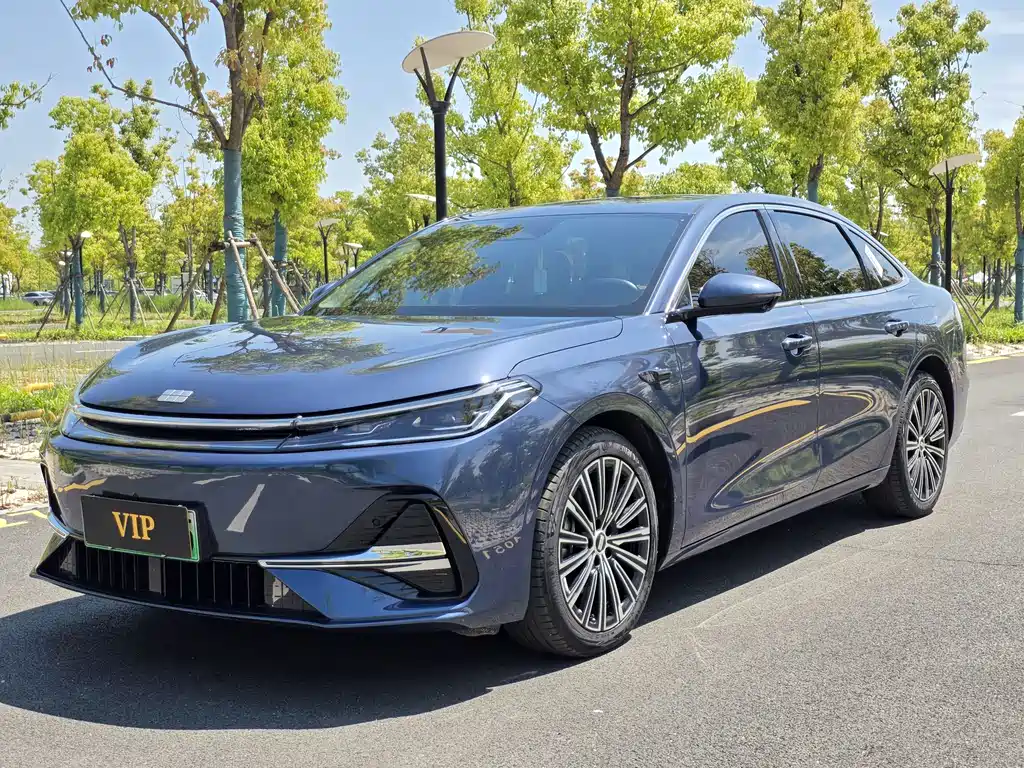 Geely Galaxy A7 2025 EM-i 150km Star Ship Edition