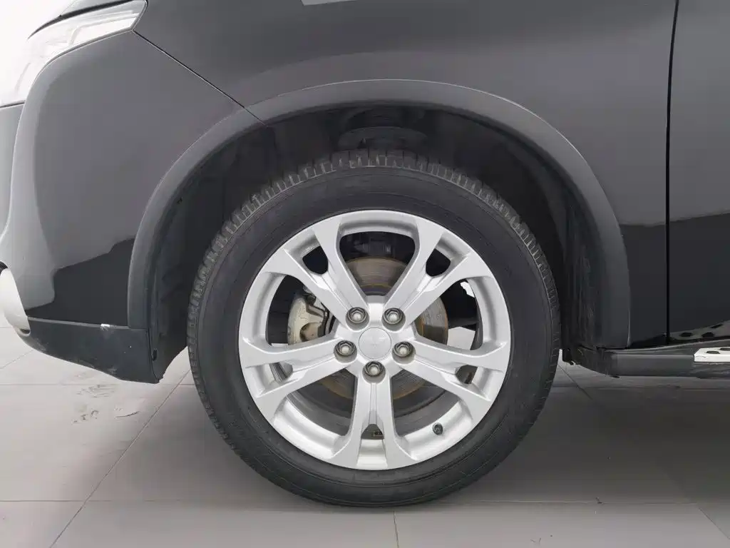 Mitsubishi Outlander (Import) — миниатюра 17