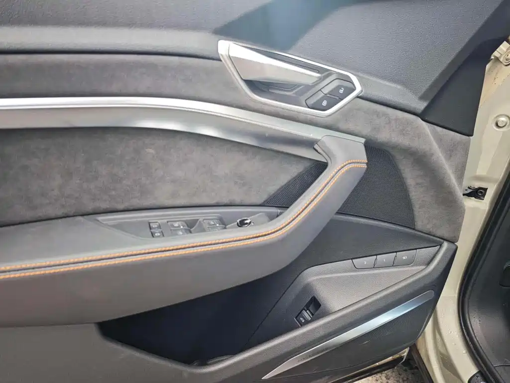 Audi e-tron — миниатюра 11