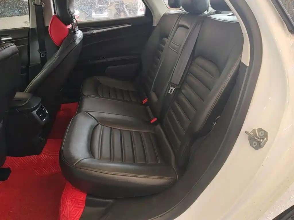Ford Mondeo — миниатюра 17