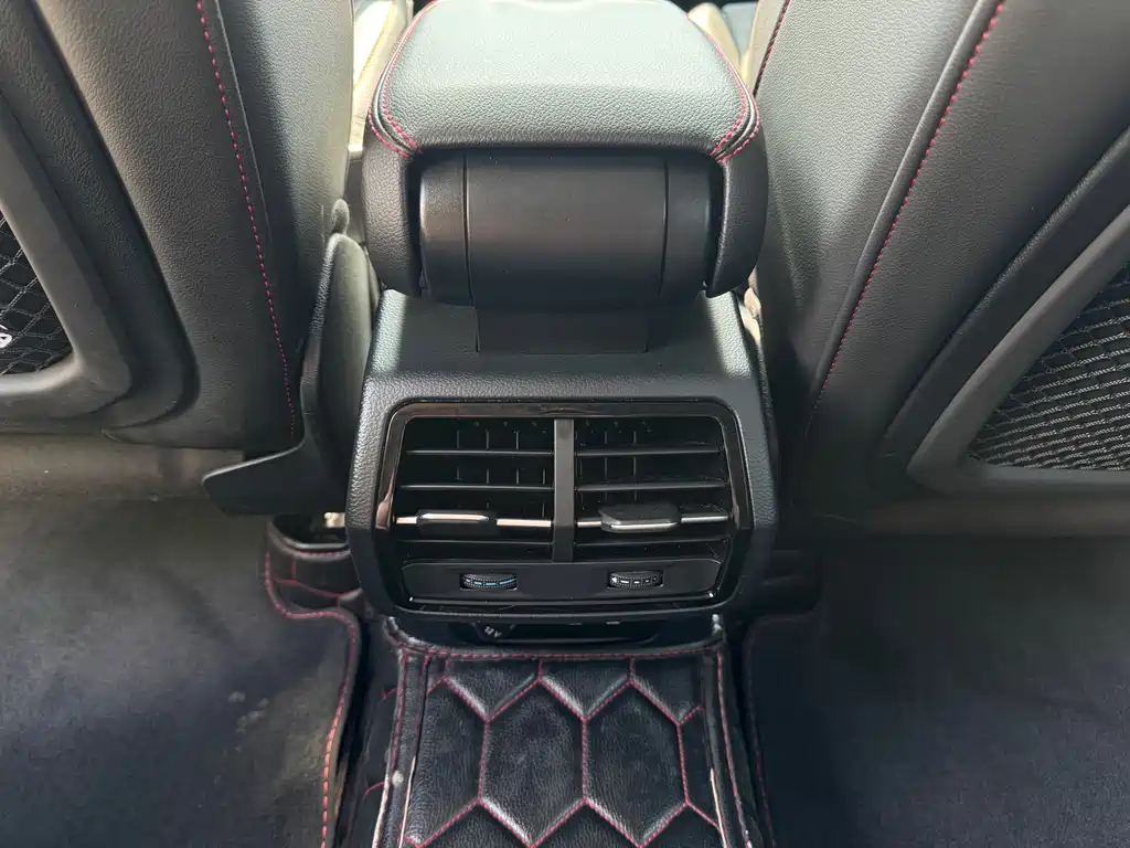 Audi Q3 — миниатюра 13