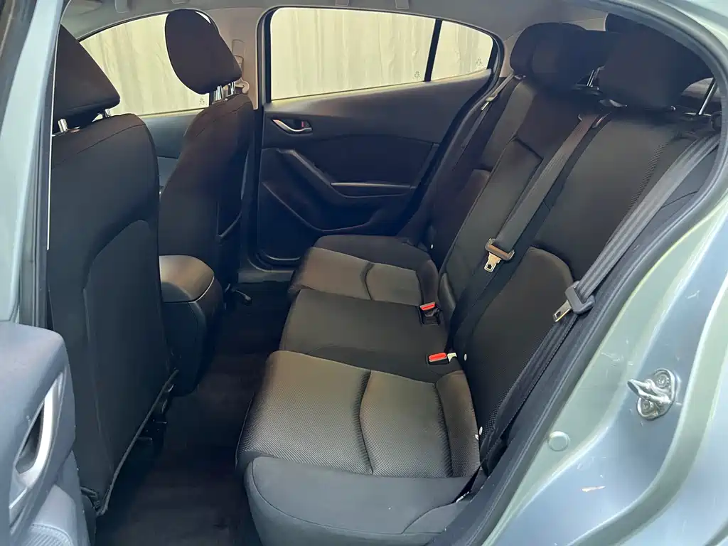 Mazda 3 Axela — миниатюра 17