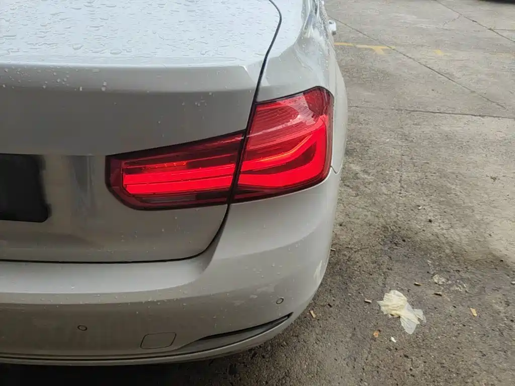 BMW 3 Series — миниатюра 8