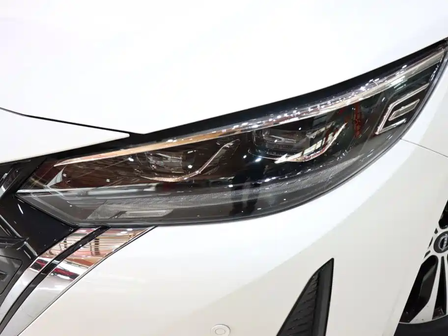 Nissan Sylphy — миниатюра 17