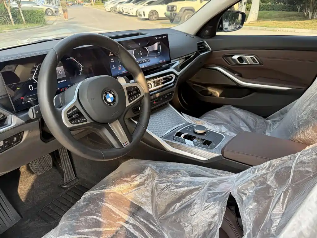 BMW 3 Series — миниатюра 12