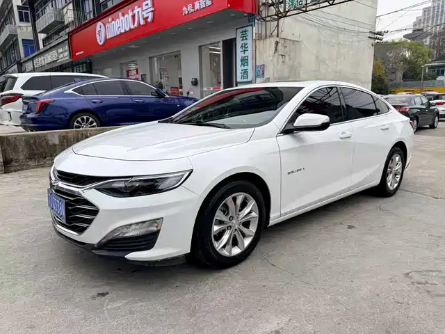 Chevrolet Malibu XL
