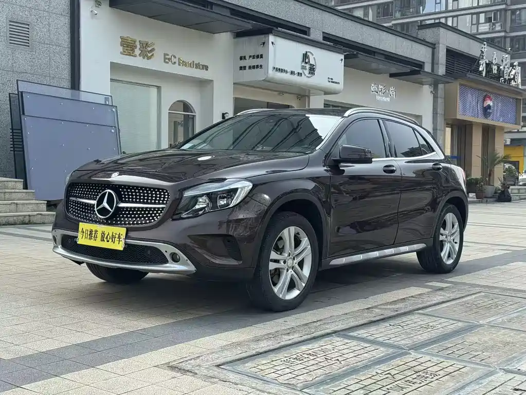 Mercedes-Benz GLA