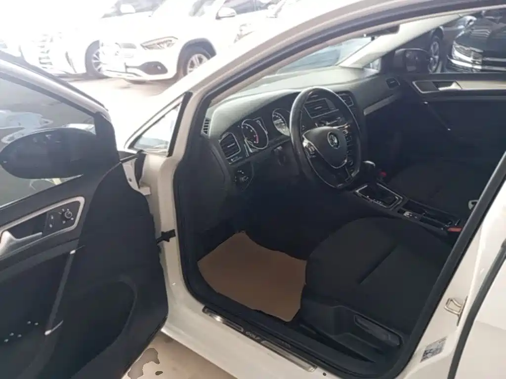 Volkswagen Golf — миниатюра 16