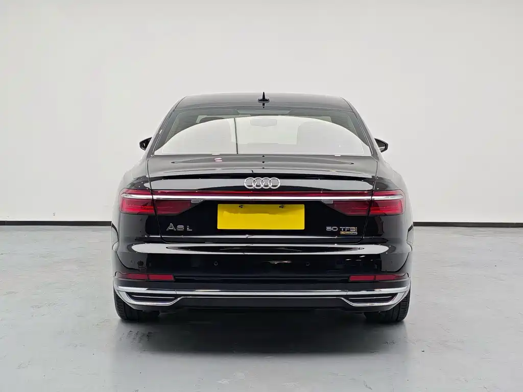 Audi A8 — миниатюра 6