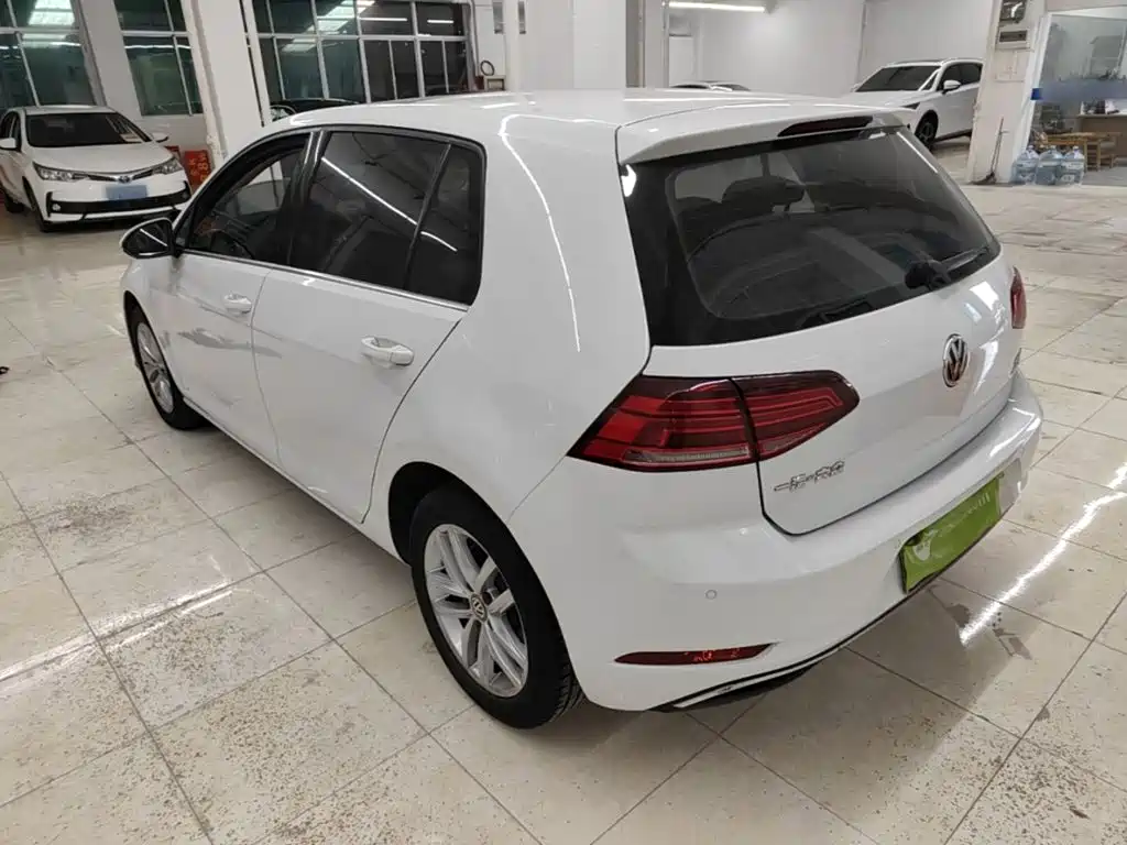 Volkswagen Golf — миниатюра 5