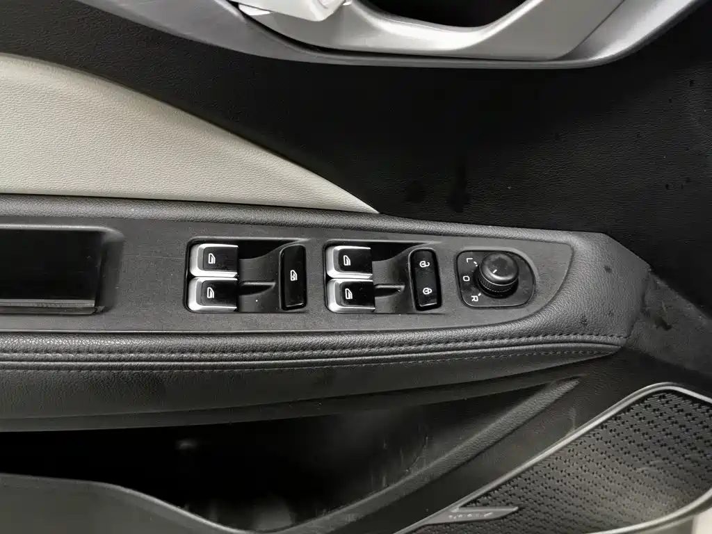 Geely Vision — миниатюра 9