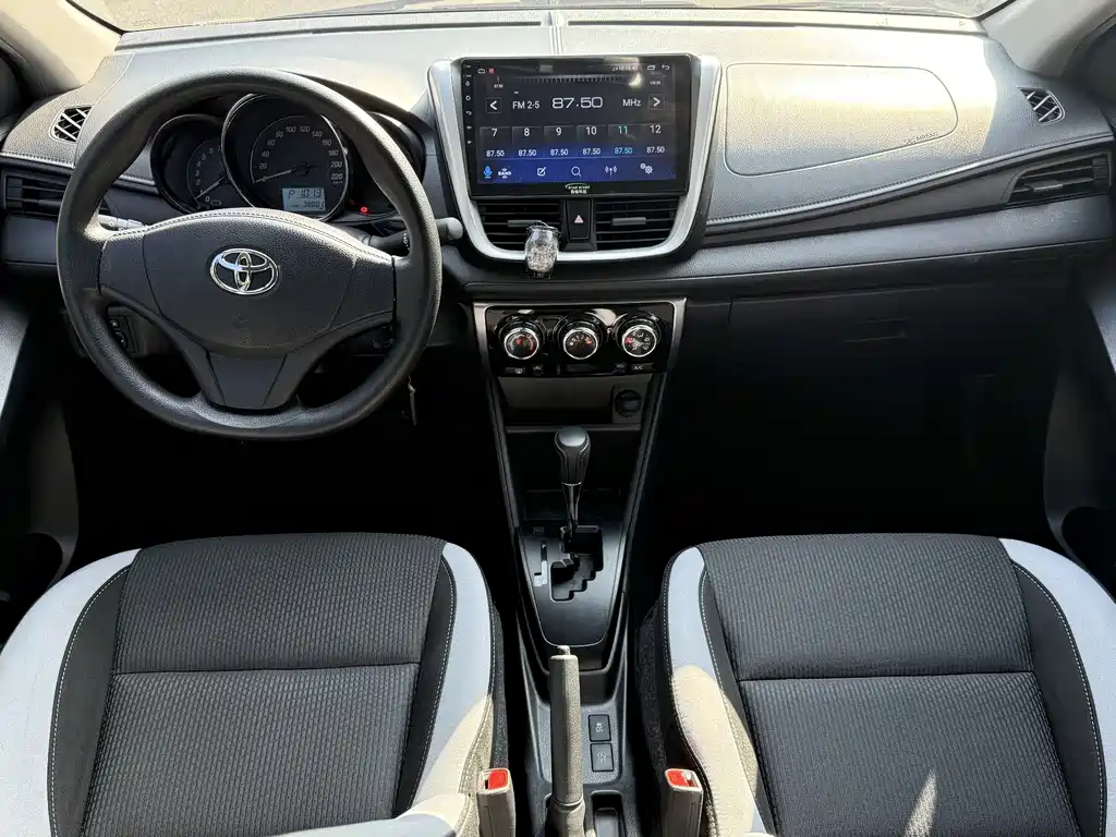 TOYOTA YARIS L ZHIXUAN