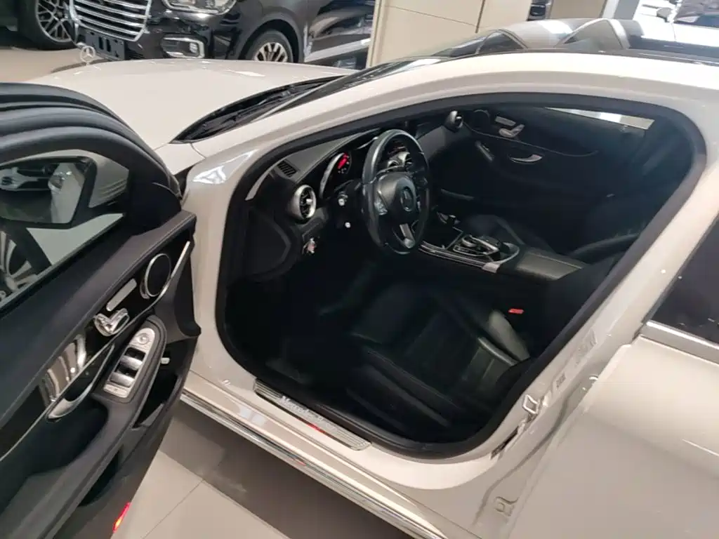 Mercedes-Benz C-Class — миниатюра 16