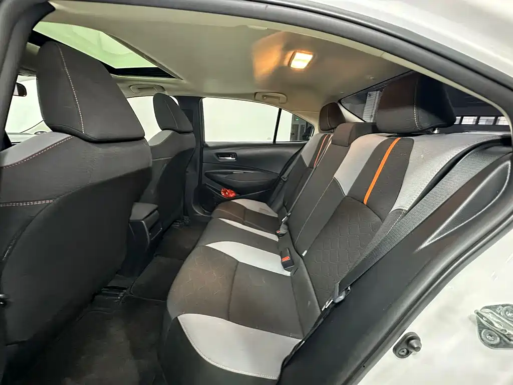 Toyota Corolla — миниатюра 8