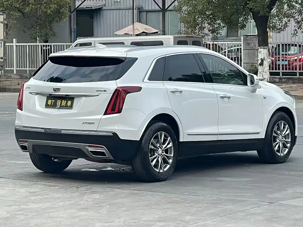 CADILLAC XT5