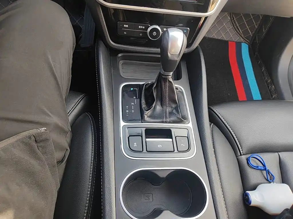BYD MAX — миниатюра 14