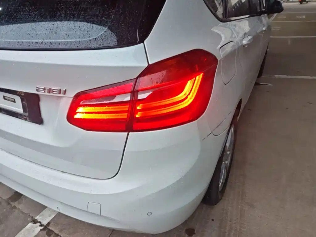 BMW 2 Series Active Tourer — миниатюра 8