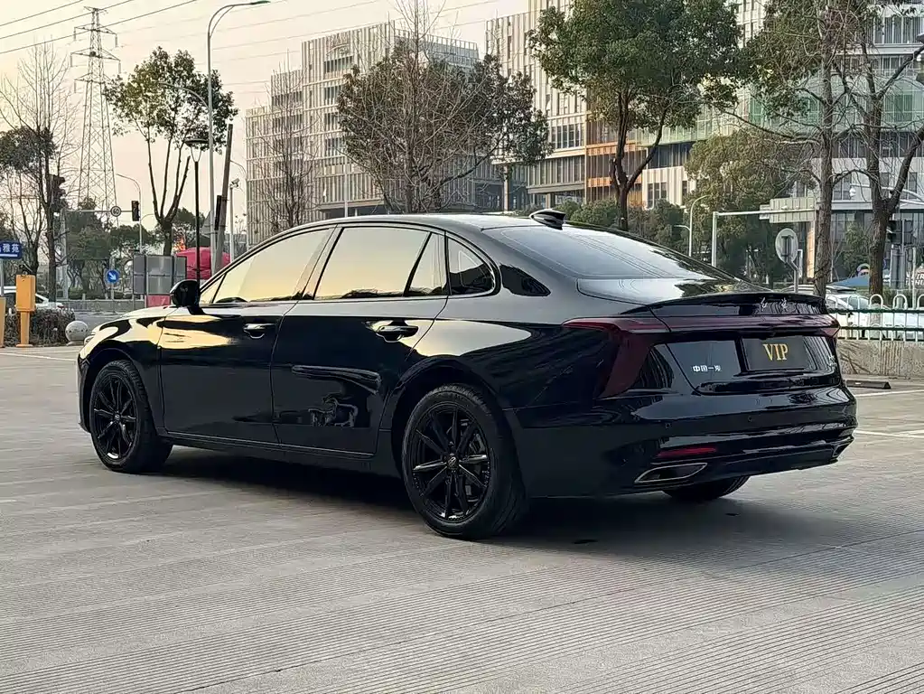 Hongqi Hongqi H5 — миниатюра 13