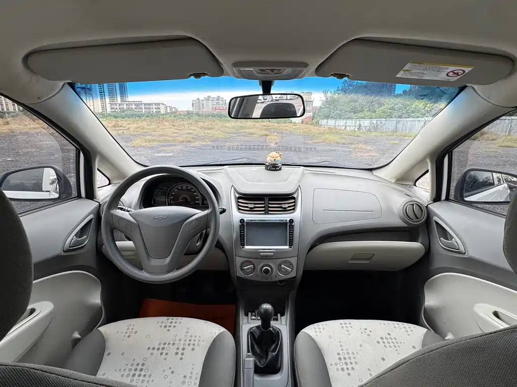 Chevrolet Sail — миниатюра 5