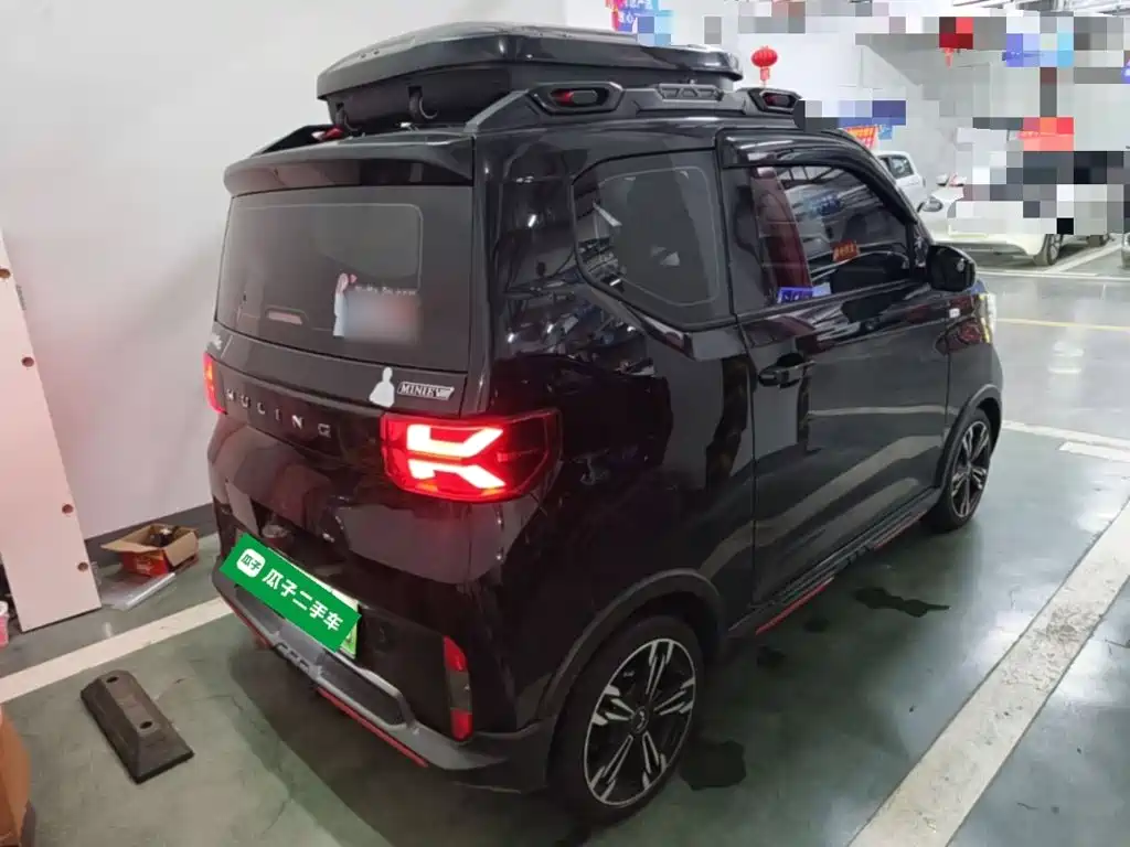 Wuling MINIEV — миниатюра 7