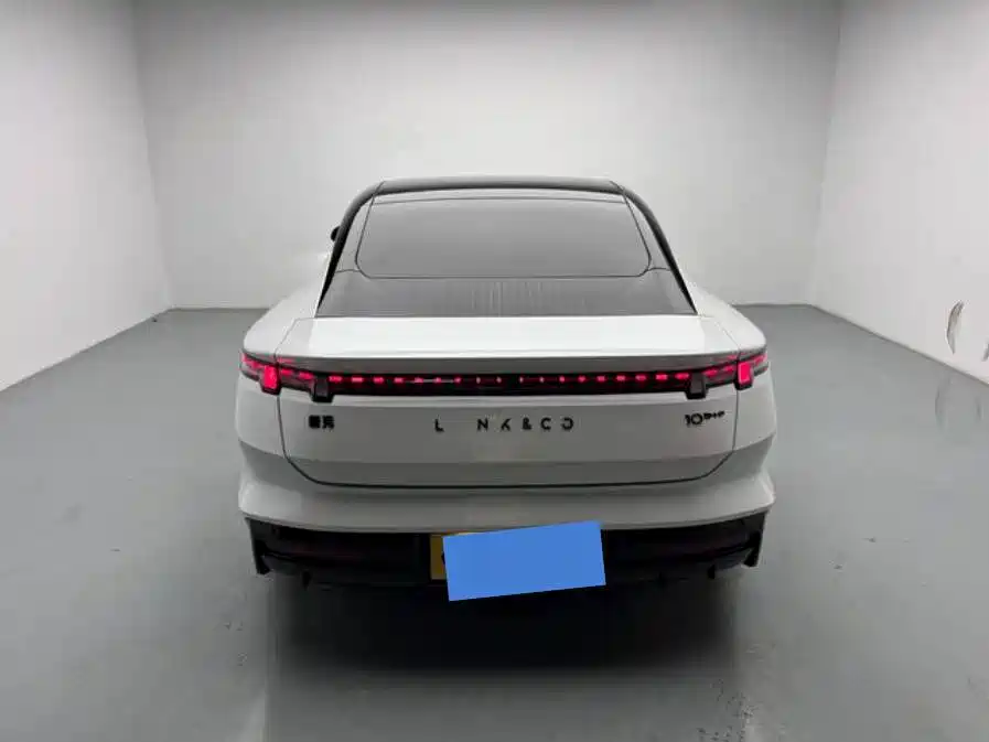 Lynk & Co 10 — миниатюра 15