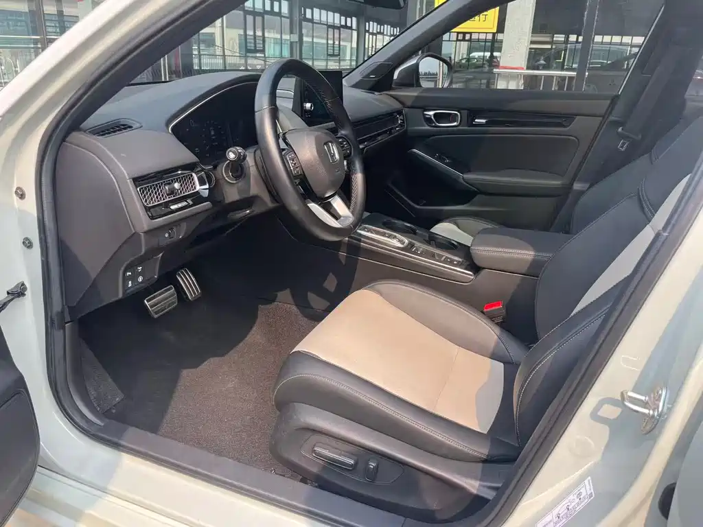 Honda Civic 2023 2.0L e:HEV