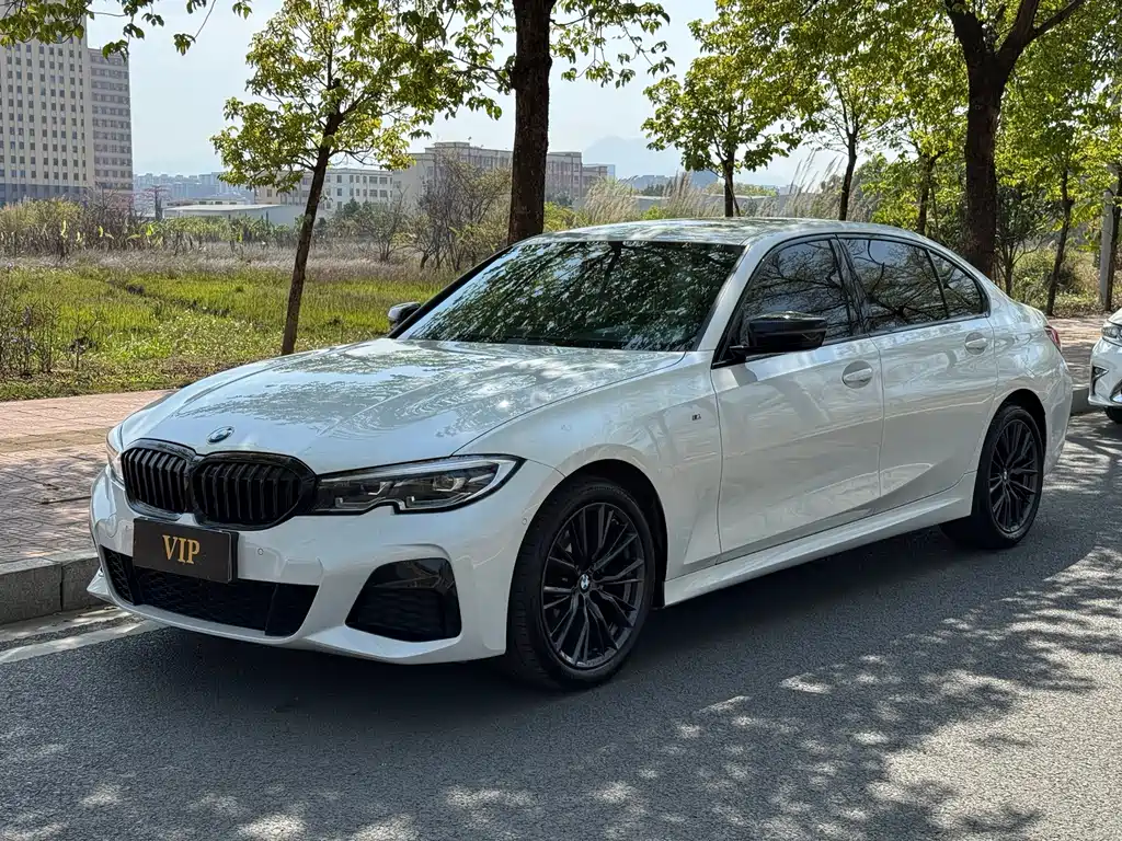 BMW 3 Series 2022
