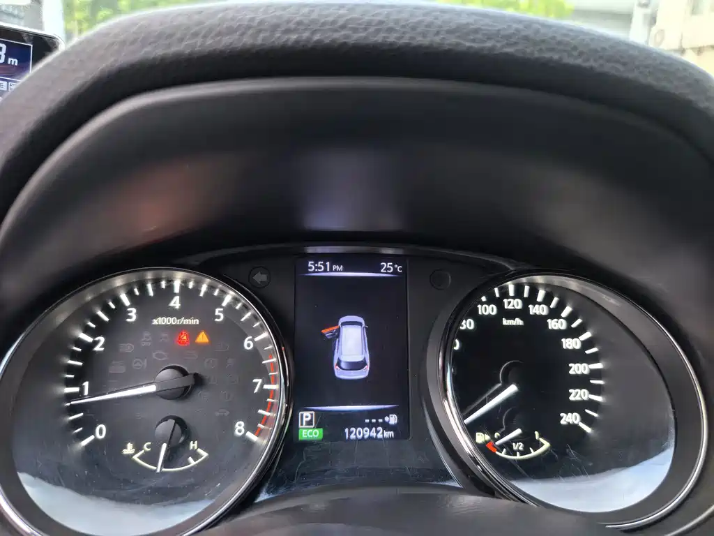 Nissan X-Trail — миниатюра 16