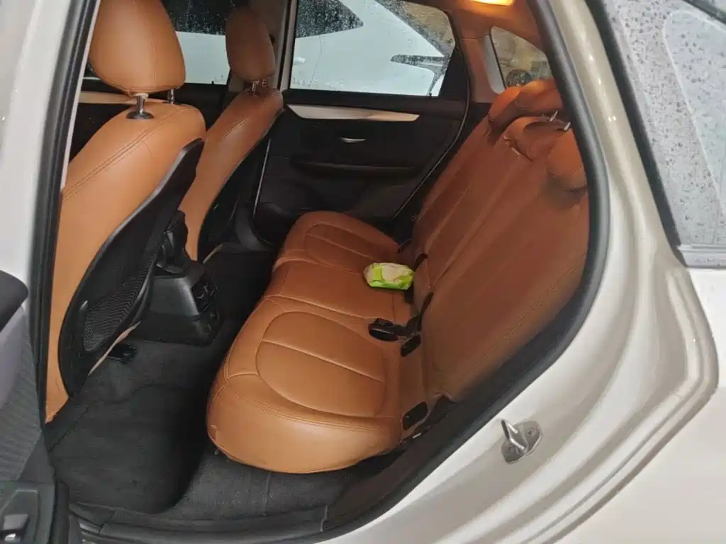 BMW 2 Series Active Tourer — миниатюра 17