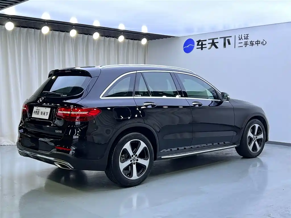 Mercedes-Benz GLC 2018 GLC 260 4MATIC Luxury