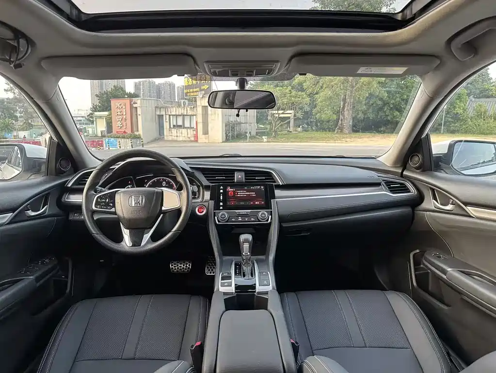 Honda Civic — миниатюра 5