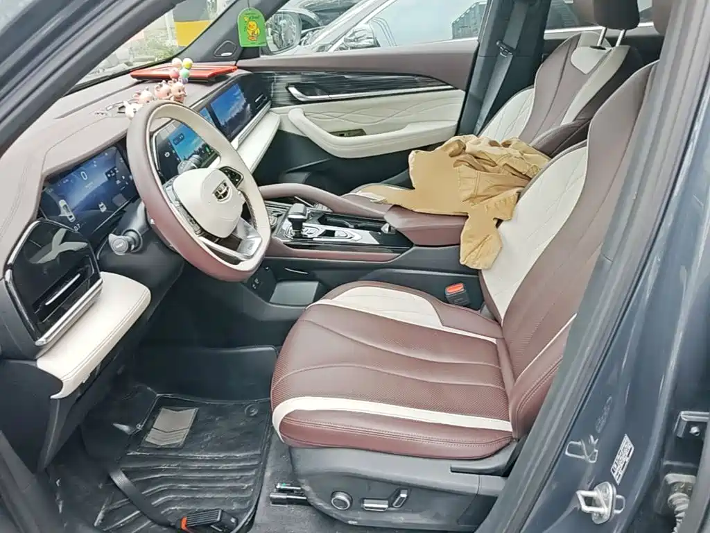 Geely Xingyue L — миниатюра 15