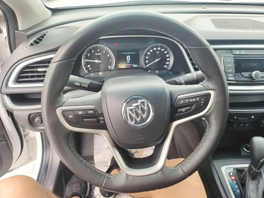 Buick Excelle — миниатюра 11