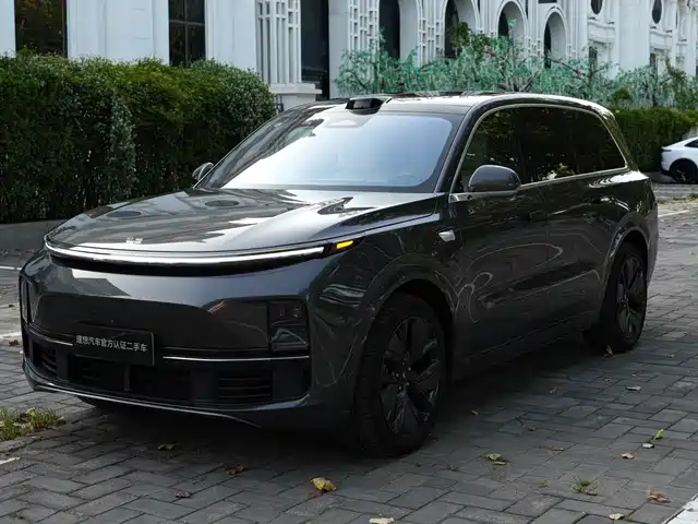 2023 Li Xiang L9