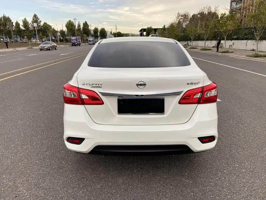 Nissan Sylphy — миниатюра 5