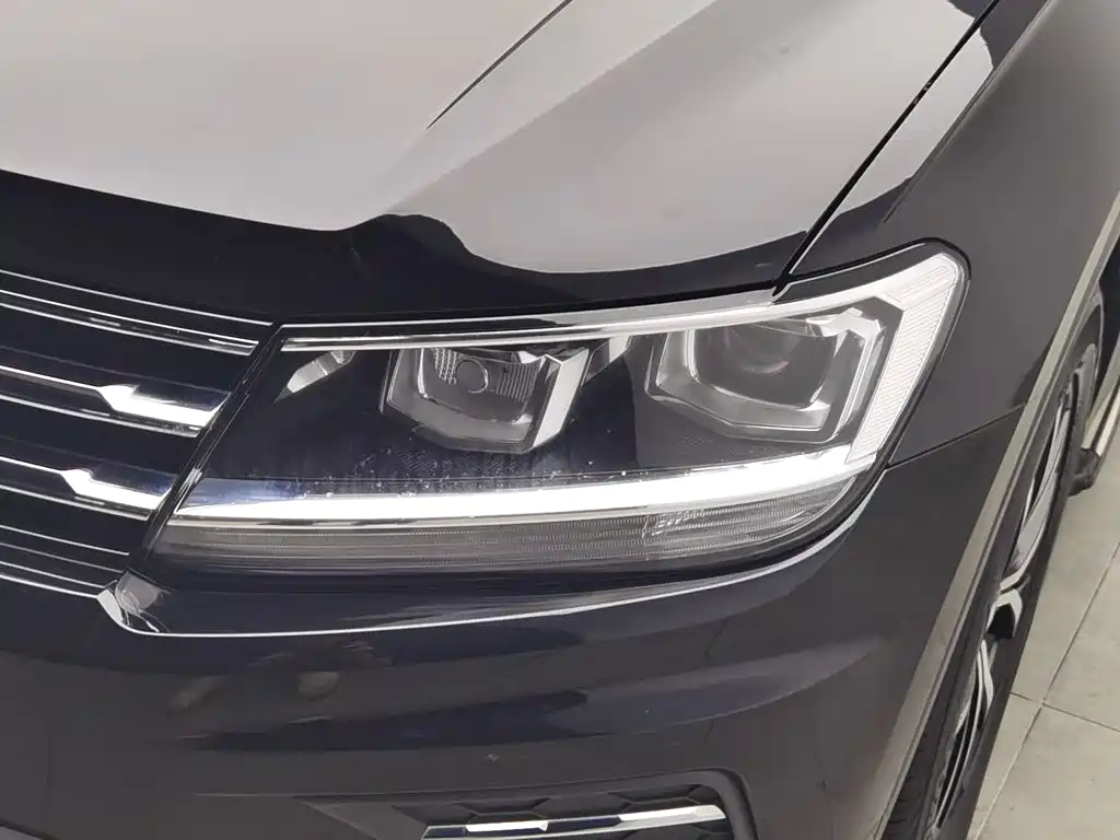 Volkswagen Tiguan L — миниатюра 7