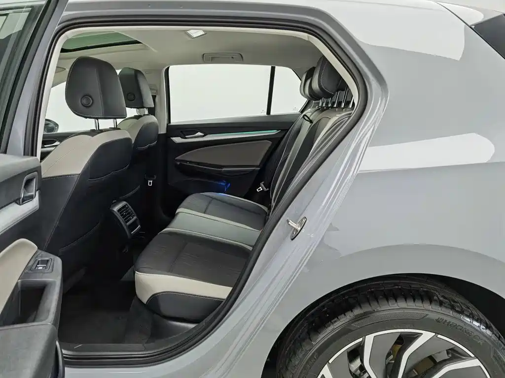 Volkswagen Golf — миниатюра 15