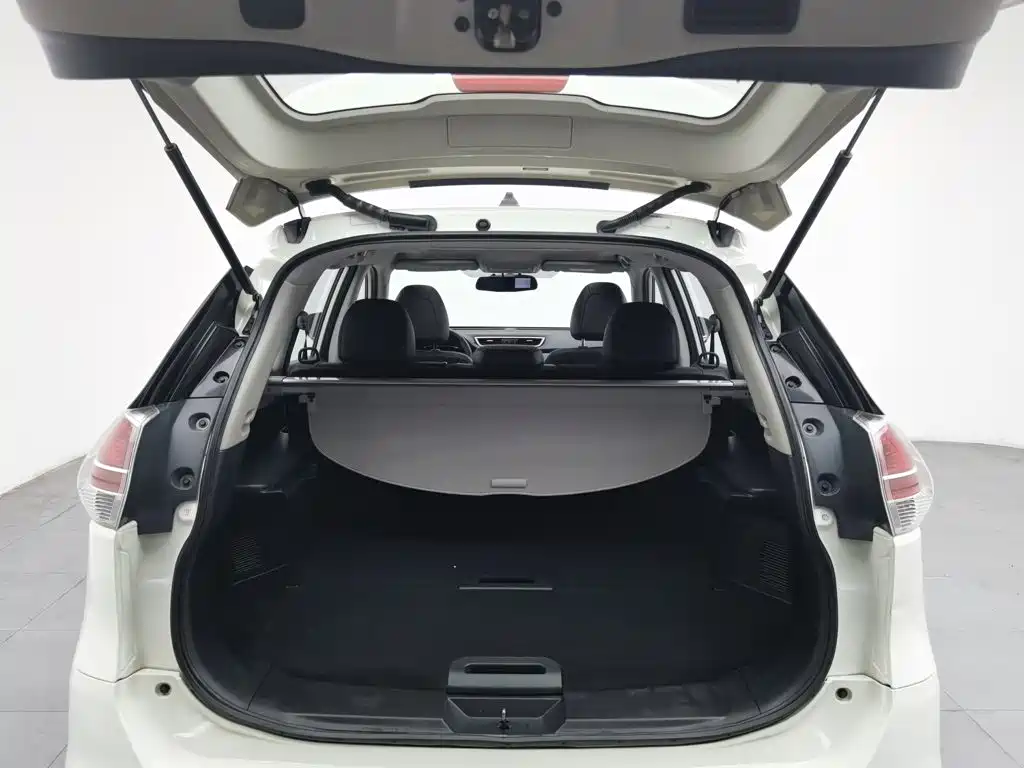 Nissan X-Trail — миниатюра 16