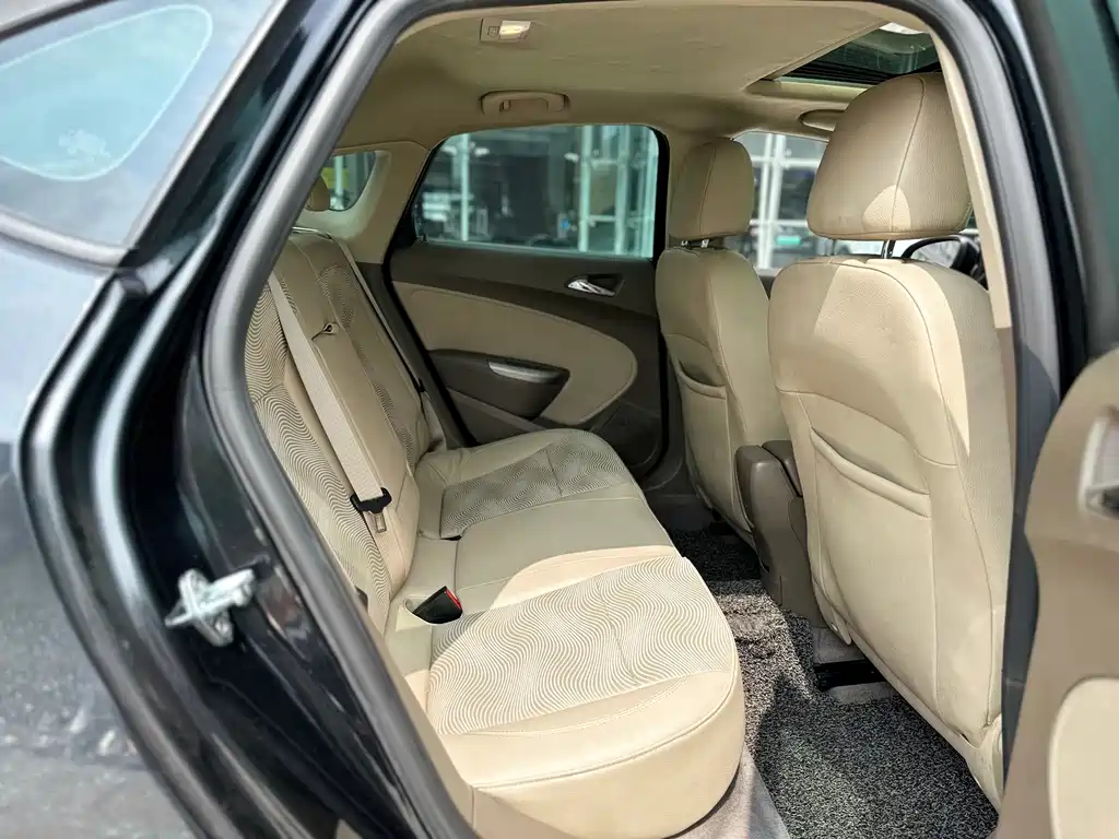 Buick Excelle — миниатюра 17