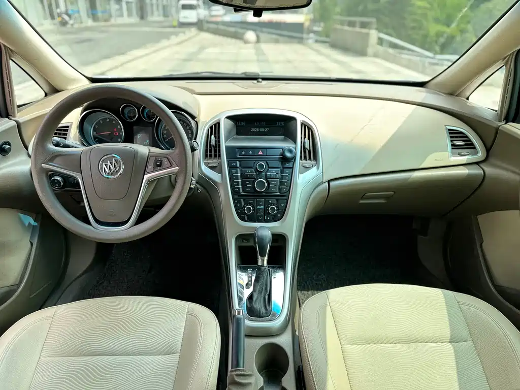 Buick Excelle — миниатюра 12