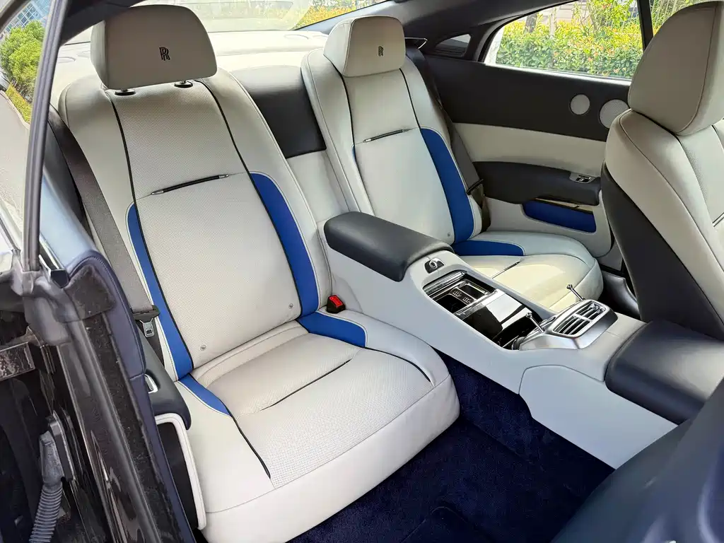 Rolls-Royce Wraith — миниатюра 11