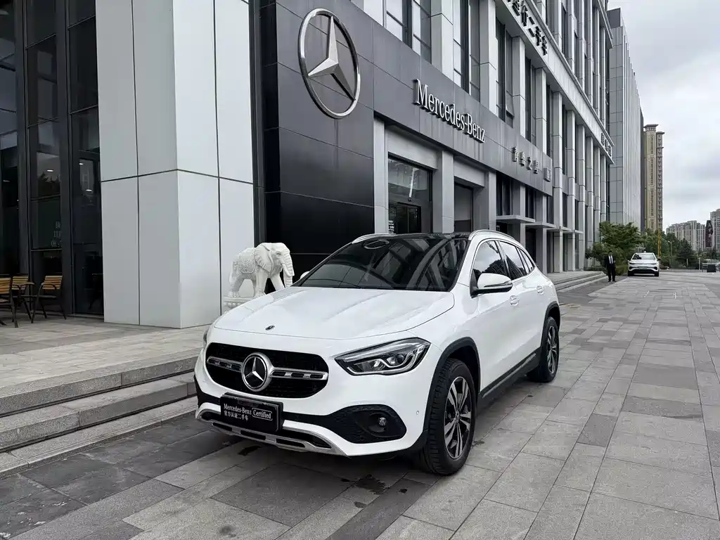 Купить Mercedes-Benz GLA